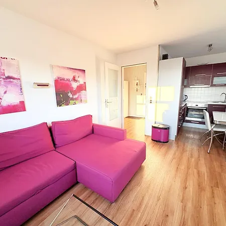 15 Im Haus Huehnergott - Tierlieb Und Modern Apartment *