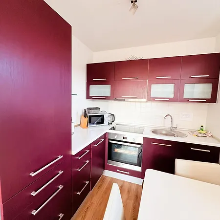 15 Im Haus Huehnergott * Зеллин