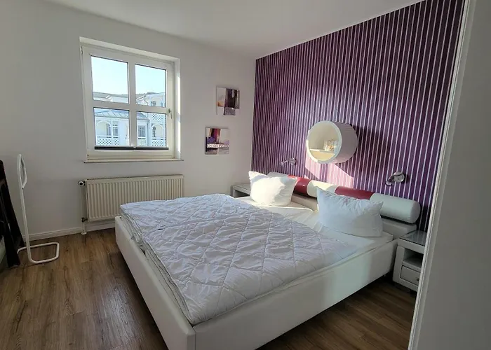 15 Im Haus Huehnergott *