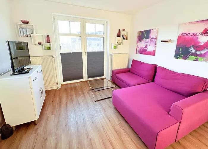 15 Im Haus Huehnergott *